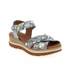 PAULA URBAN PAPERCUTS